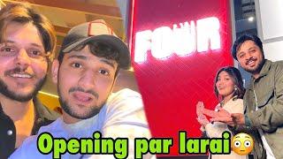 Doston ne New resturant open karliya or meri larai hojati | ft. All YouTubers in one vlog