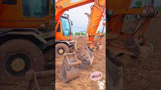 Máy xúc múc đất gầu nhỏ, đổi sang gầu to. #excavator