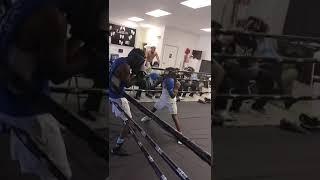 I Sparred a pro!! Malik 3-0 147 lbs Boxing!