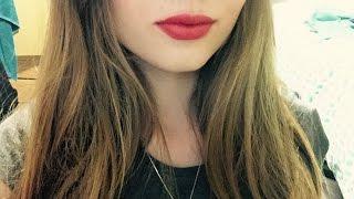 *ASMR*- Lipgloss/Lipstick Try-on (Close up whisper, mouth sounds, kiss)