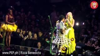 Katy Perry invites fan on stage to teach her Tagalog words