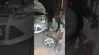 форд скорость и комфорт #automobile #надоделать #надорогах #ukraine #petrovich #ford #гонка
