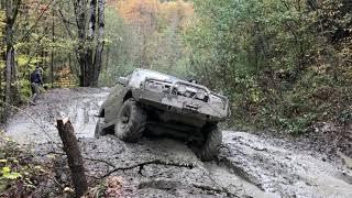 Джипы и грязь, горы, лес. Off Road