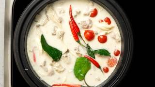 Tom Kha Kai – Creamy Thai Coconut Chicken Soup