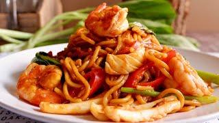 Korean Fried Noodles Recipe You Can Use on Any Noodles! 韩式辣酱海鲜炒面 Gochujang Seafood Garlic Sauce