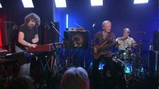 The Zombies feat. Colin Blunstone & Rod Argent - Hold Your Head Up