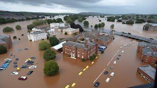 Now the UK is in chaos! The heaviest rain turned roads like rivers in Wales