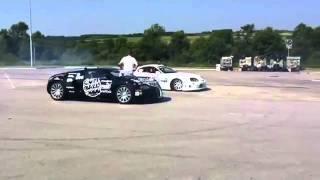 Toyota Supra drift vs Bugatti Veyron