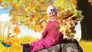 Margo playing with leafs and gather acorns | Video for kids