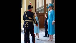 Princess Catherine and her children having a wonderful chat with ￼ Kings guard