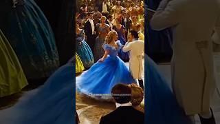 Платье получилось поистине сказочным, согласны? #образ #факты #disney #кино #dress #мода #интересно