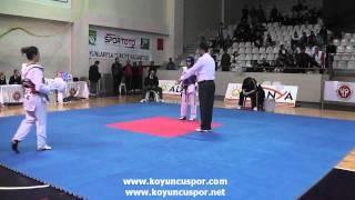 52kg Semifinal_Melis Ersuren vs Yagmur Banda (Turkish Junior Taekwondo Championships 2012)