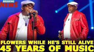 BOBBY BROWN STILL SOUNDS LIKE 1988 in 2004, Brings HIS SON To SING w/ Him!