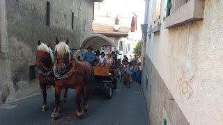 Cortège de la Fête au Village de Chernex.