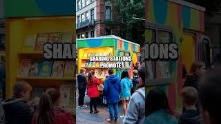 The Curious Free-Walking Library of Oslo