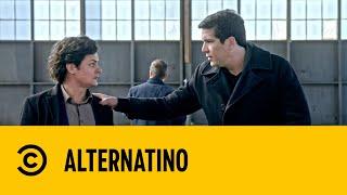 Alternatino with Arturo Castro | World's Worst Translator