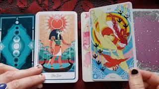 Unfair Comparisons: Tarot of the Divine vs Star Spinner