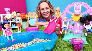 Nicoles Party Organisation - Chelsea hat Geburtstag - Spielzeugvideo mit Barbie Puppen