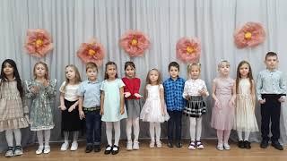 Вокальный ансамбль "Маленькие звёздочки",  "Мамочка" (5-7 лет)