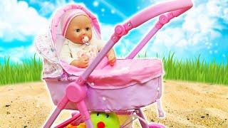 Новая коляска для куклы БЕБИ АНАБЕЛЬ! - Весёлые игры Как Мама с пупсом Baby Doll. Мультики для детей