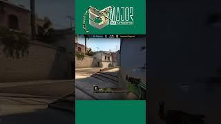 ЭТОТ ВАНВЕЙ ЗАПРЕТИЛИ НА МАЖОРЕ! Читерский ванвей смок от m0NESY #shorts #csgo #major #mirage