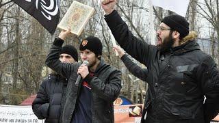 Митинг в Махачкале 8.02.2013 Алибек Мирзеханов. Джабраилович. (Архив)