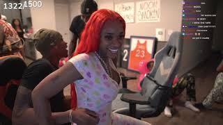 Sexy redd twerks on tylil