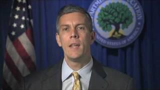 US Secretary of Education Arne Duncan addresses UW I-LABS