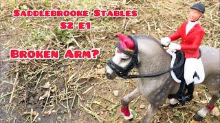 Saddlebrooke Stables S2 E1 -Broken Arm?- |Schleich Horse Series|