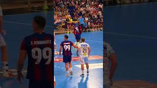 𝕙𝕒𝕟𝕕𝕓𝕒𝕝𝕝 𝕒𝕤 𝕒𝕟 𝕒𝕣𝕥 𝕗𝕠𝕣𝕞  #fcbarcelona #ehfcl #championsleague #handball