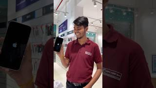 Vinit ne bhi iPhone 15 plus le hi liya 🩵 #iphone #youtubeshorts #trendingnow #viralshorts