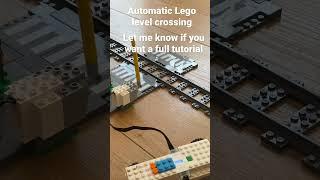 Automatic Lego level crossing