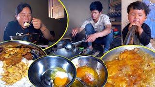 Sanjip Cooking egg fry for wife & Son@Manjitamrnati @AloneAdhirajnepal