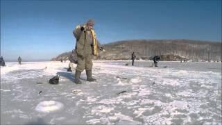 Зимняя рыбалка во Владивостоке - Навага (  Ice fishing in Vladivostok  )