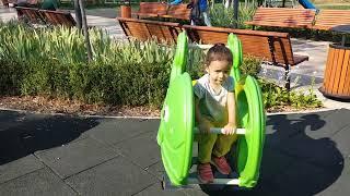 DENISA ENJOY PLAYING PARK! ROMANIA VLOG 