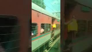 12285 Secunderabad - Hazrat Nizamuddin Duronto Express Crossing 17202 Golconda Express @bibinagar