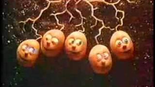 Smiths Crisps (Singing Spuds) - 1980's UK Advert