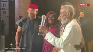 Legendary Nigerian Actor Olu Jacobs Struggling During AFRIFF Awards