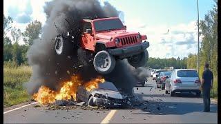 210 Shocking Car Crashes of Idiots In Cars Got Instant Karma You Wouldn't Believe if Not Filmed #10