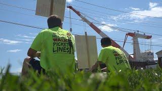 Bath Iron Works contract negotiations continue