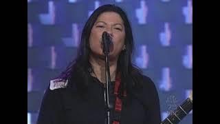 The Breeders - Huffer (live Conan 2002)