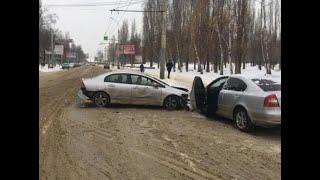 Пьяный водитель устроил аварию в Воронеже