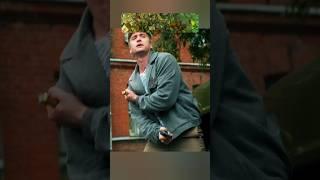 ОБЫЧНЫЙ МУЖИК ЗАДЕРЖАЛ ПРЕСТУПНИКОВ #сериал #криминал #кино #shorts