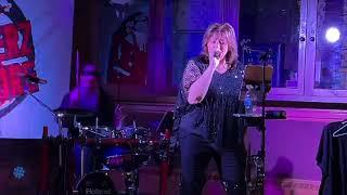 Pat Benatar Cover Promises in the Dark- Susan Goyette,Zane Sheaffer & John Erdley   SD 480p