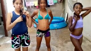 Desafio da piscina com as amigas e as primas️