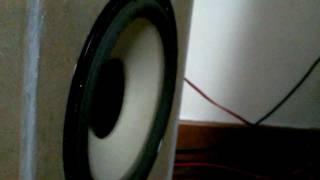 Subwoofer Test (Bass i Love You)