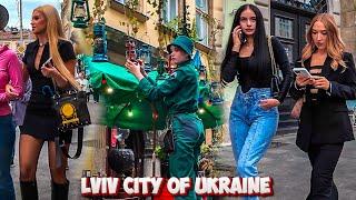 An incredible walk in Lviv️ That you will not forget! Spectacular Locations