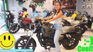 Mommy Rhea Went to see a Benelli Motorcycle. Benelli Motobi 200 EVO Cruiser Motorcycle. A Motorbike!