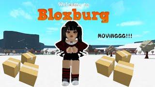 I'm MOVING out of my bloxburg apartment