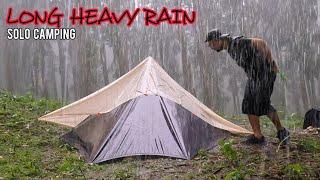 SOLO CAMPING HEAVY RAIN - BUILD SHELTER IN LONG HEAVY RAIN - ASMR